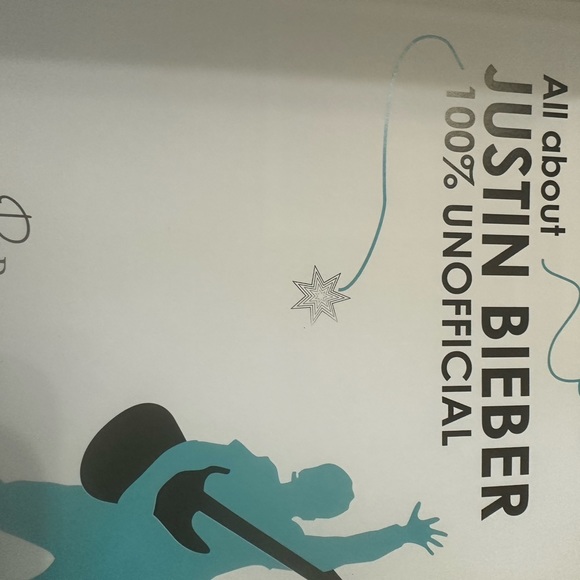 Book 'All about Justin Bieber' - Picture 5 of 5